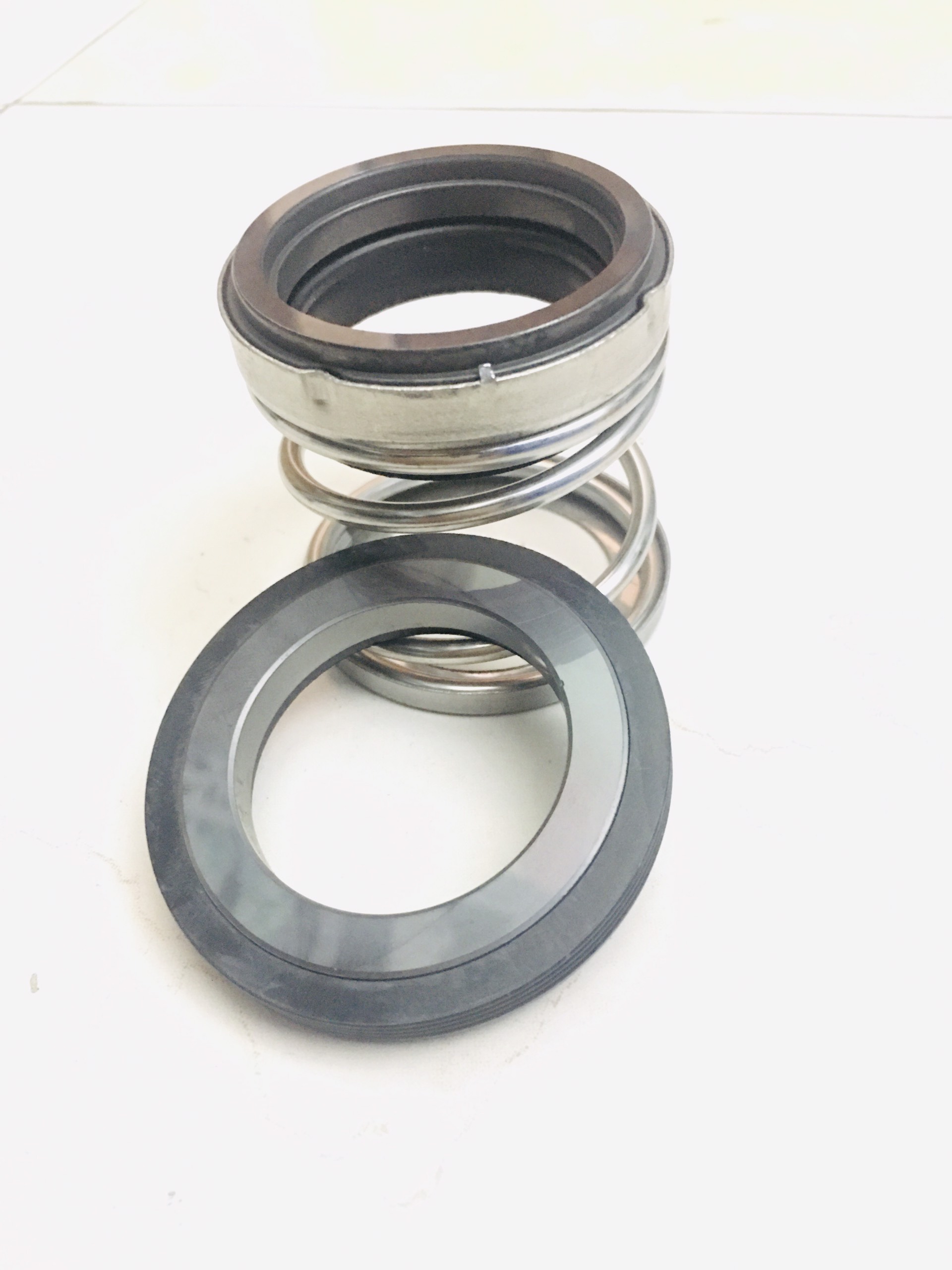 PHỐT BƠM 560A-40 (phốt cao)