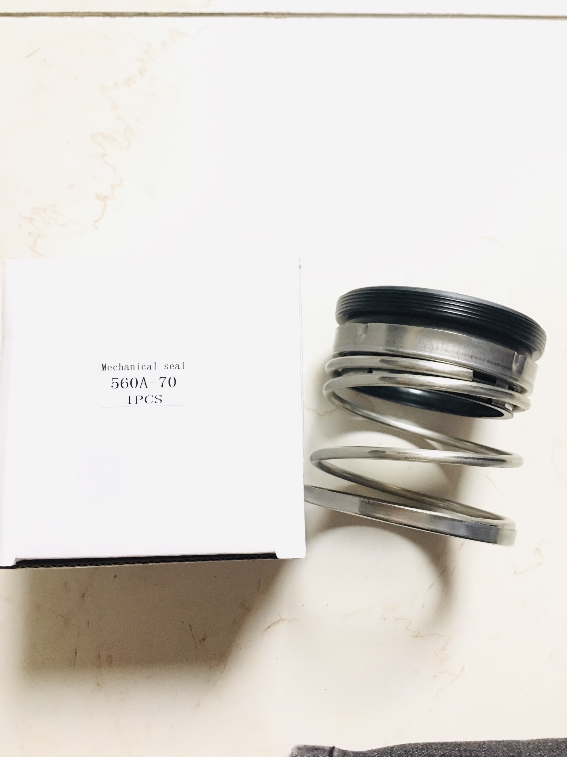 PHỐT BƠM 560A-70 (phốt cao)