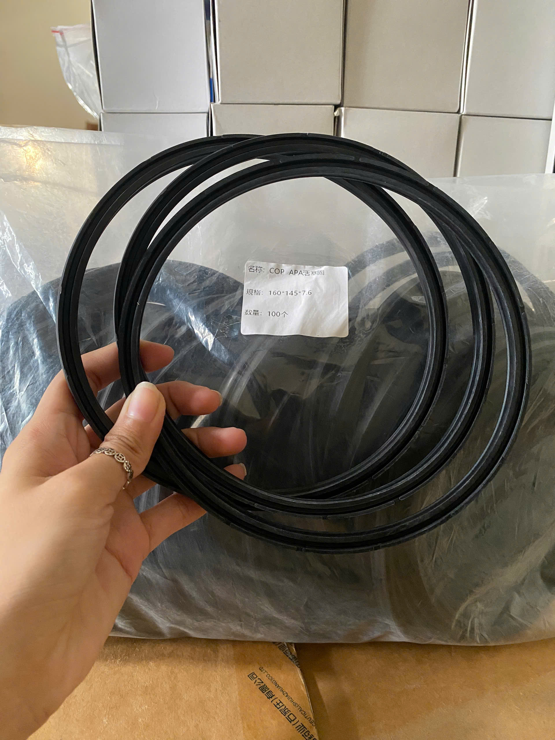 Phốt khí nén APA 160*145*7.6